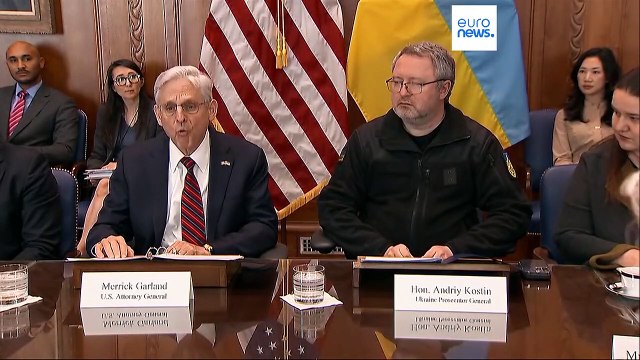 Canadian Leopard 2 tanks 'en route' to Ukraine as troops prepare for suspected Moscow attacks