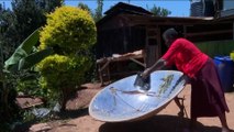 كينيا.. مواقد تعمل بالطاقة الشمسية للناجين من السرطان