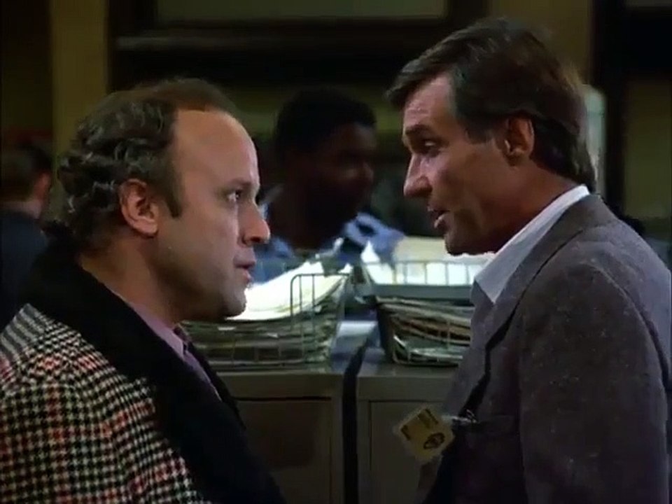 Hill Street Blues - Se7 - Ep11 - She's So Fein HD Watch