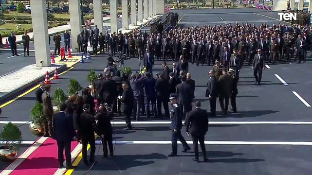 الرئيس السيسي يقدم واجب العزاء لأسرة المهندس شريف إسماعيل رئيس الوزراء السابق