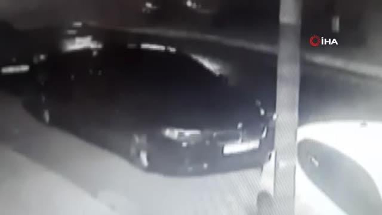 Motosikletli kapkaççılar kamerada