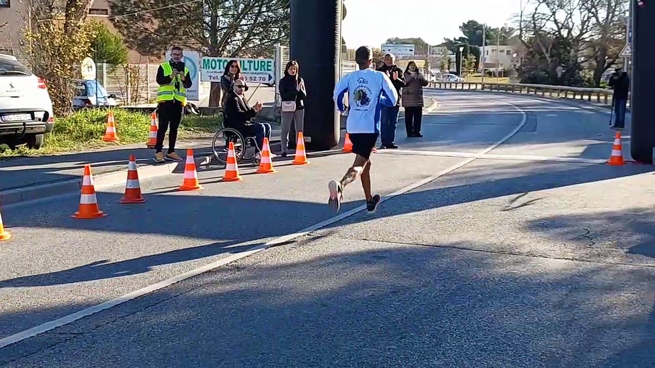 Les coureurs heureux de participer à la Boucle de Valtrède