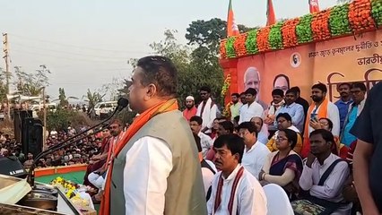 সংখ্যালঘুদের টুপি পরিয়ে এখন সিদ্দিকির টুপি ধরে টানাটানি করছে তৃণমূল:শুভেন্দু| Oneindia Bengali