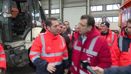 Ekrem İmamoğlu, Karla Mücadele Ekiplerini Ziyaret Etti: "Çalışmaların Başarıya Kavuşması, Eş Güdümlü Bir Çalışmayla Mümkün"