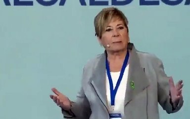 Celia Villalobos tilda de "tontas y salvadoras de la patria" a "las chicas de Podemos"