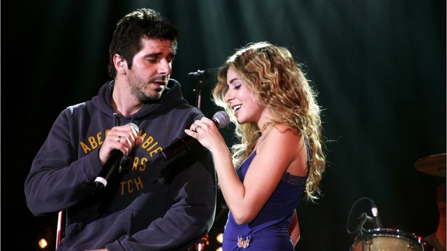 GALA VIDEO - Le saviez-vous ? Julie Zenatti a été fiancée à Patrick Fiori