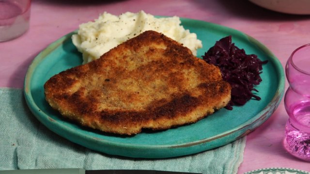 How to Make Polish Breaded Pork Chops