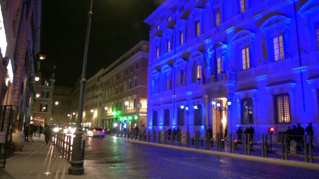 Comuni e Istituzioni si sono illuminati di blu per la Giornata Nazionale delle vittime civili delle guerre e dei conflitti nel mondo - Video