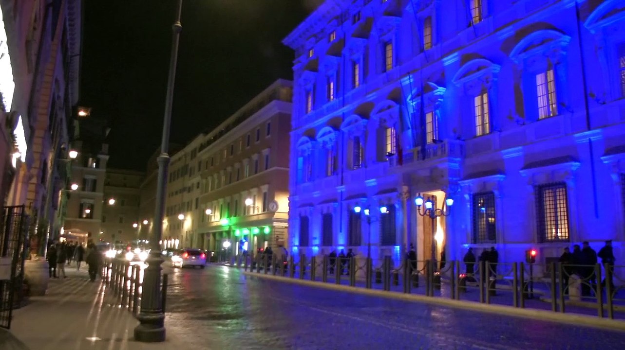 Comuni e Istituzioni si sono illuminati di blu per la Giornata Nazionale delle vittime civili delle guerre e dei conflitti nel mondo - Video