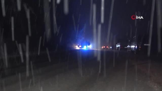 Uludağ Yolu'nda tipi sonrası yol kapandı...Sürücüler zor anlar yaşadı