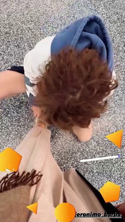 HIJO DE ANA BARBARA LE AMARRA SU AHUJETA A SU MAMÁ