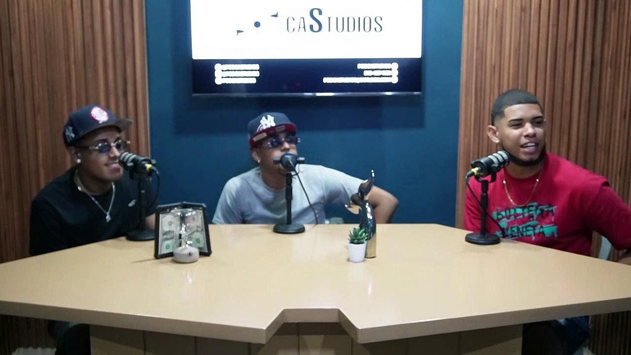 Lary Kinq, Yeco Rap & El Niño (La Nevula).... Los que estan con pila de las mujeres de los urbanos