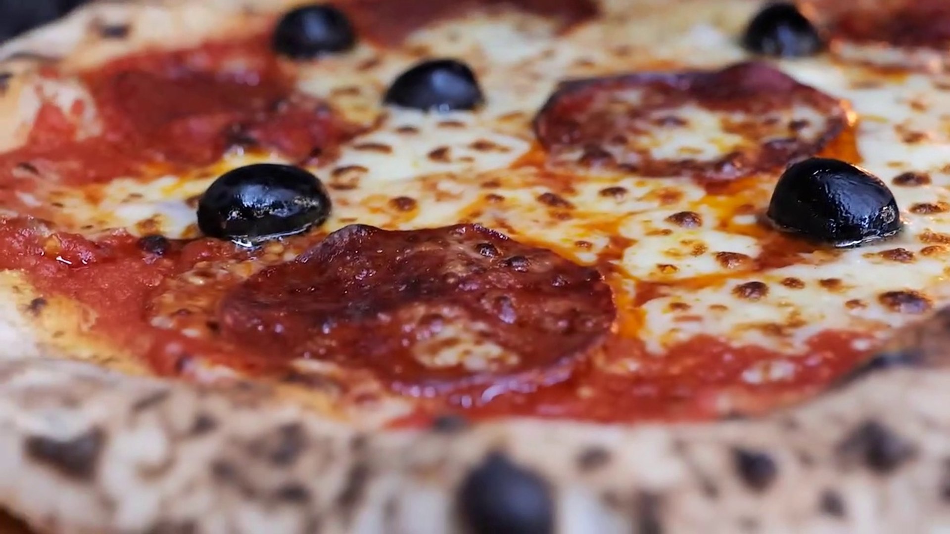 How to Make Italian Style Oven Pizza