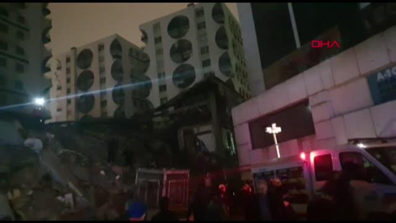 Kahramanmaraş'ta 7.4 büyüklüğünde deprem; Diyarbakır'da bina yıkıldı