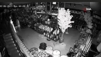 Gaziantep'te deprem anı kamerada