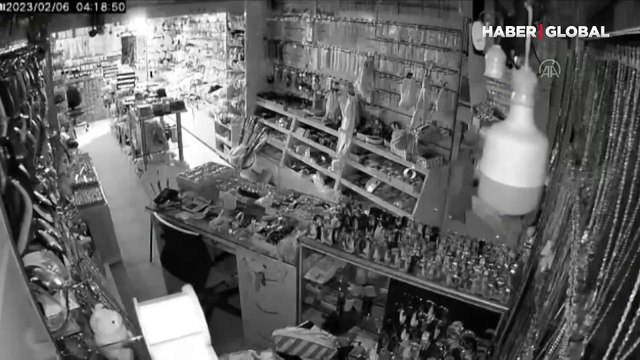 Kahramanmaraş'taki 7.4'lük deprem Elazığ'ı beşik gibi salladı!