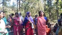 कोलगा के जंगल में चल रहे सर्वे का विरोध, ग्रामीणों ने रोका काम