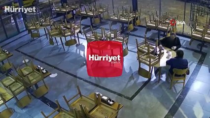 Elazığ deprem anı ve vatandaşların paniği kamerada