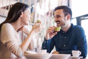 Couple : le « benching », cette tendance vicieuse qu'il faut savoir détecter