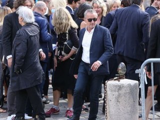 Christophe Dechavanne raconte avoir fait face à un entourage déçu qui a fini par le "détester" !