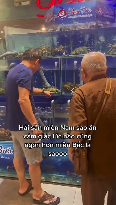 Cháu gái dẫn ông ngoại 88 tuổi đi du lịch khắp miền Nam