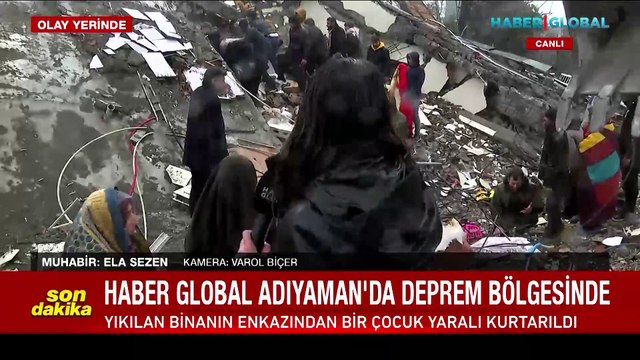 Adıyaman'da küçük bir kız çocuğu enkazdan kurtarıldı