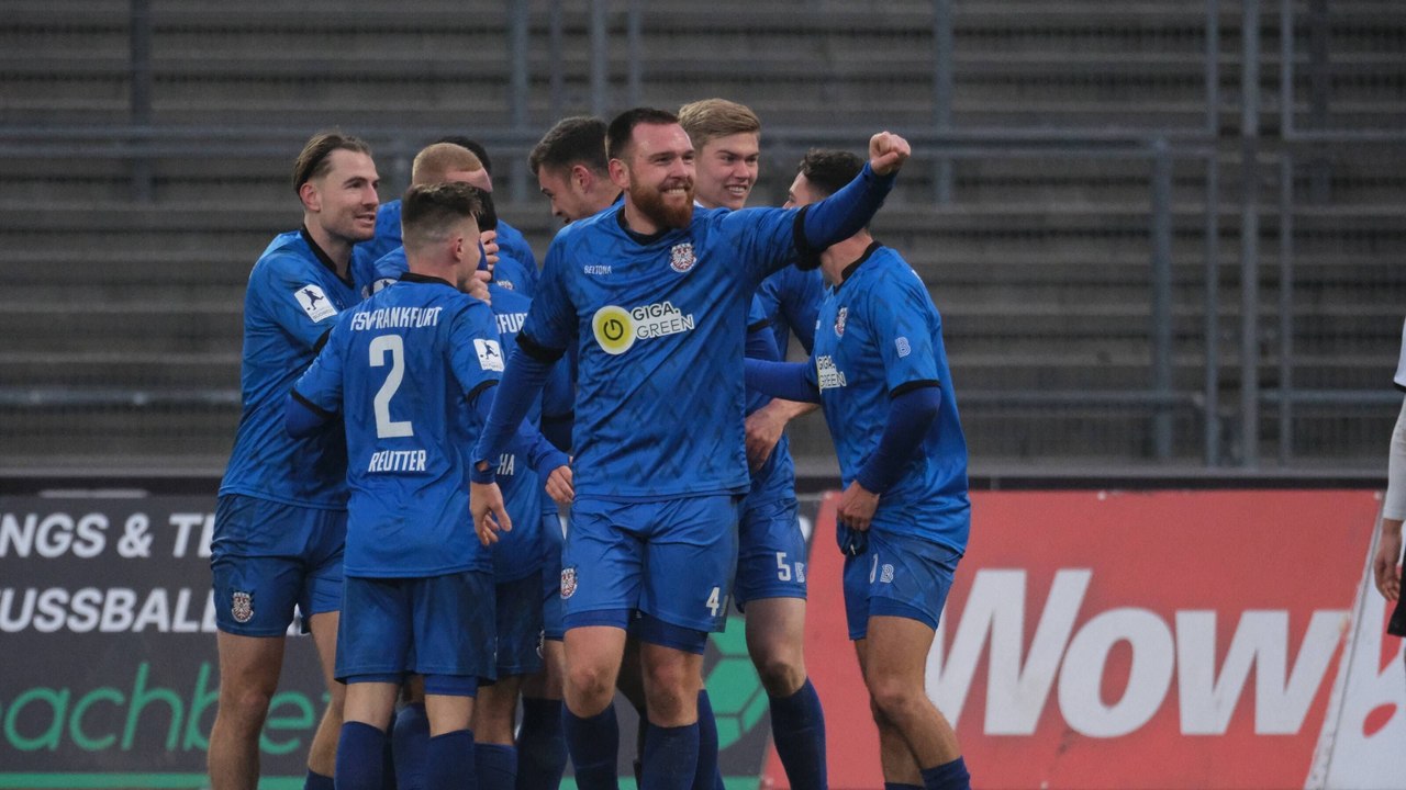 Feiner Heber entscheidet Frankfurter Stadtderby: Eintracht U 21 verliert Test gegen FSV