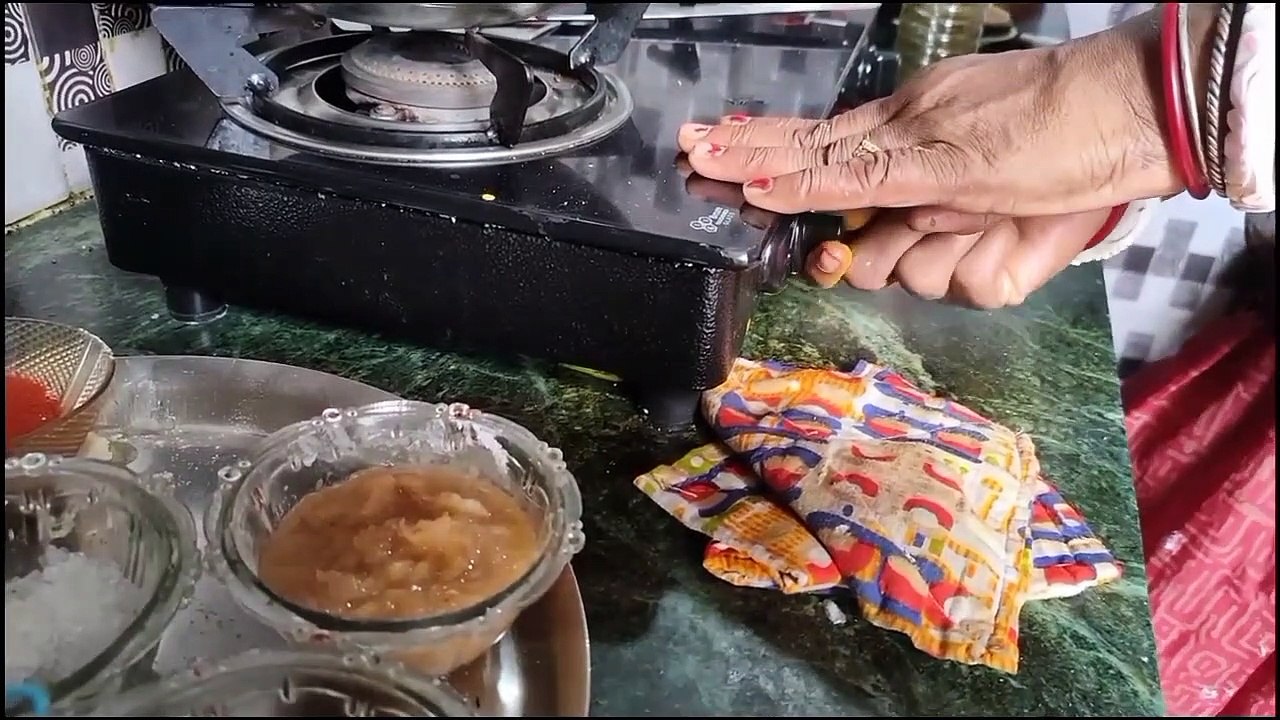 EASY EGG CURRY RECIPE // BENGALI STYLE EGG CURRY RECIPE // এভাবে ডিমের কাড়ি বানালে এর স্বাদ হবে অতুলনীয় // How To Make Bengali Style Egg Curry recipe