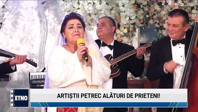 Maria Tanase Marin - Merg pe drum, lumea ma-ntreaba (Revelionul artistilor - Targu-Jiu 2022)