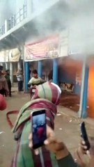 शॉर्ट सर्किट से दुकानों में लगी आग, पटाखों की आवाज सुन दहला इलाका
