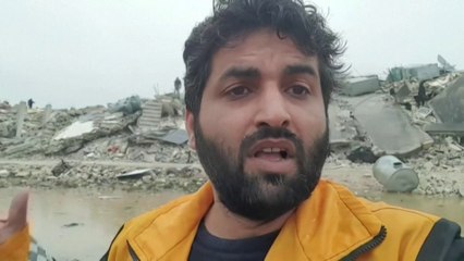 "الدفاع المدني السوري" يطالب المجتمع الدولي بمساعدة المتضررين من الزلزال شمال البلاد