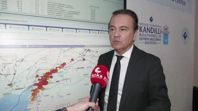 7,7 Büyüklüğündeki Deprem 10 İli Vurdu... Kandilli Rasathanesi Müdürü Özener: Artçı Sarsıntıları Belki Aylar, Belki Bir Yıla Yakın Süre Göreceğiz
