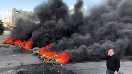 تظاهرة لفلسطينيين في مدينة أريحا بعد العملية العسكرية الإسرائيلية التي أودت بحياة 5 فلسطينيين