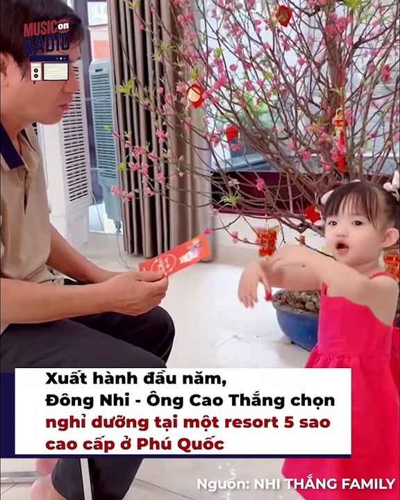 Gia đình Đông Nhi du lịch Phú Quốc đầu năm: Bé Winnie mải mê ăn giật trọn spotlight bố mẹ | Điện Ảnh Net