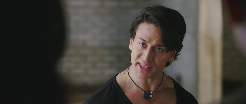 छोटी बच्ची हो क्या... समझ नहीं आता कि साथ रहो || Blockbuster Action Bollywood Movie Scene || Tiger Shroff, Kriti Sanon