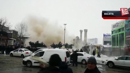 Malatya'nın sembolü olan tarihi Yeni Camii depremde yıkıldı