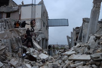 La Turquie et la Syrie touchées par un violent séisme, un millier de morts