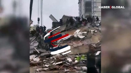 Gaziantep'te 10 katlı binanın çökme anı kamerada