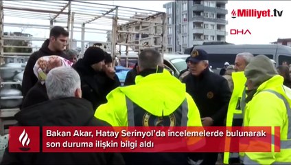 Bakan Akar Hatay'da AFAD Koordinasyon Merkezi'nde