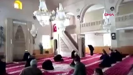 AKSARAY'DA CAMİDE DEPREM ANI GÜVENLİK KAMERASINDA