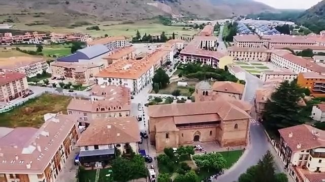 Olmos y Robles | show | 2015 | Official Trailer