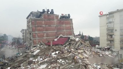 Kahramanmaraş'da yıkılan binalar böyle görüntülendi