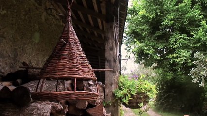 Sous les pavés, la Terre ! | movie | 2009 | Official Trailer