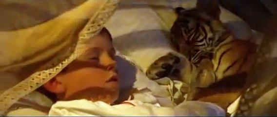 Deux Frères | movie | 2004 | Official Trailer