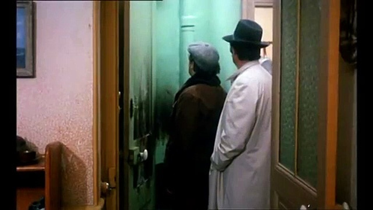 Les vécés étaient fermés de l’intérieur | movie | 1976 | Official Trailer