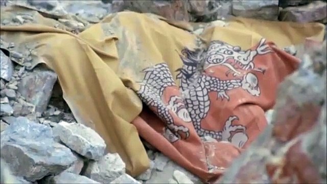 Les Roches Maudites | movie | 2011 | Official Trailer