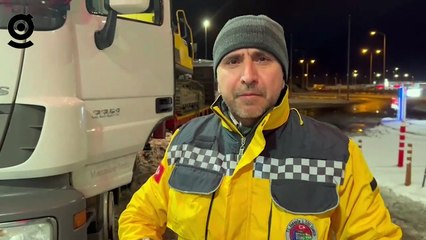 Yardım ekipleri olumsuz hava koşullarında felaket bölgesine ulaşmaya çalışıyor
