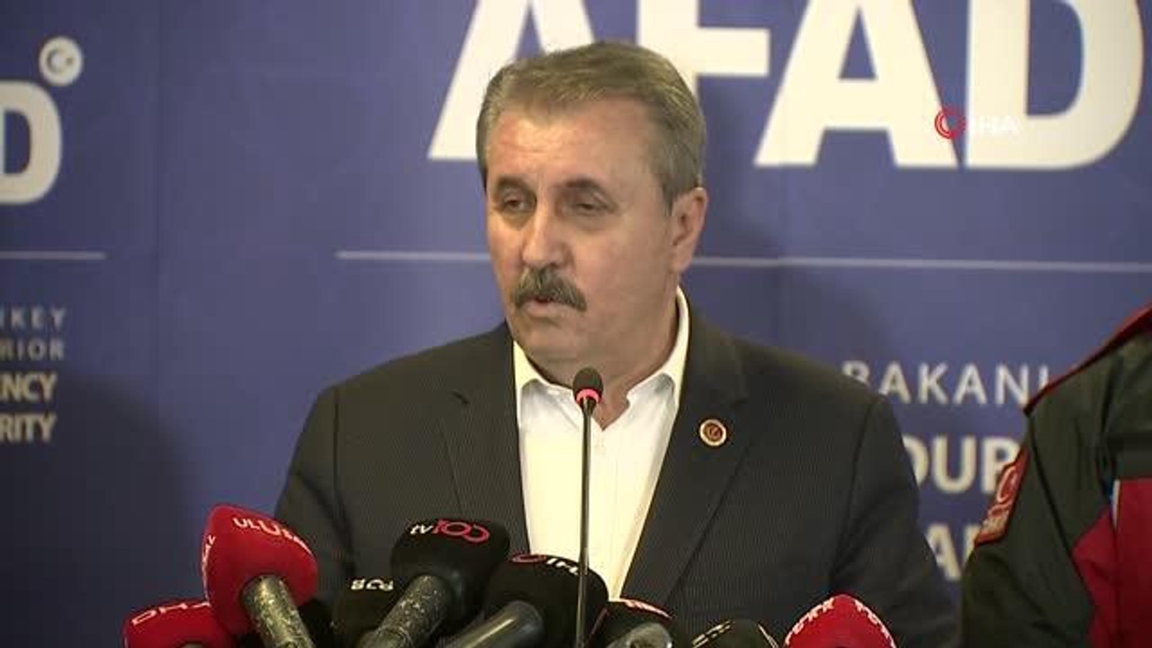 BBP Genel Başkanı Destici: "Büyük Birlik Partisi olarak, 'Deprem Koordinasyon ve Yardımlaşma Merkezi' oluşturduk"