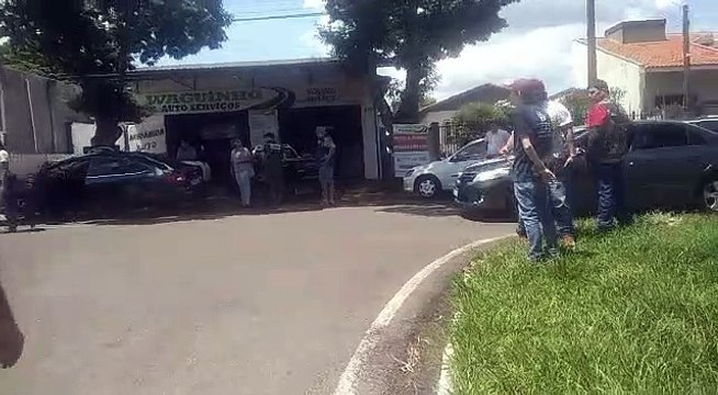Três carros se envolvem em colisão perto da Praça Anchieta; um condutor foi socorrido