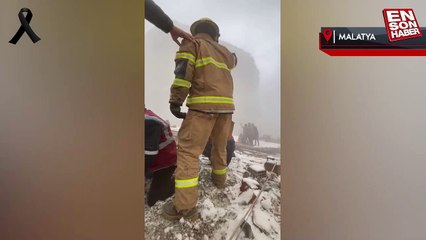 Malatya'da kurtarma ekiplerinin 7.6 şiddetindeki ikinci depreme yakalanma anı